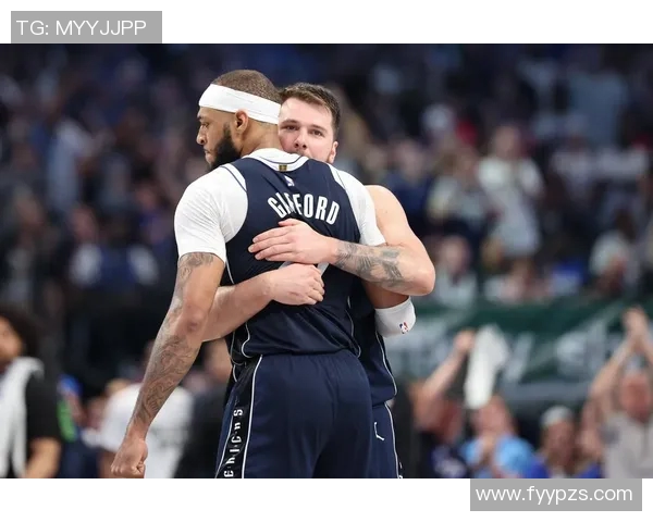 东契奇精确制导 加福德空中接力灌篮 东契奇精确制导 加福德空中接力灌篮