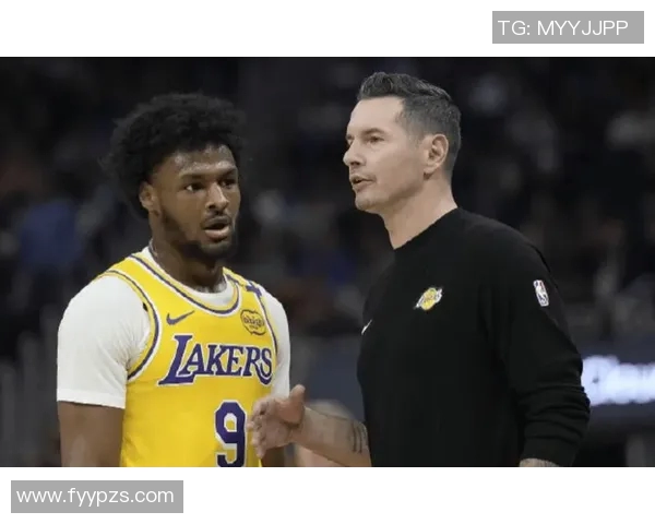 詹皇即将回归!夸梅布朗给湖人3大建议:让他去替补弃用布朗尼,不许甩锅队友 詹皇即将回归!夸梅布朗给湖人3大建议:让他去替补弃用布朗尼,不许甩锅队友