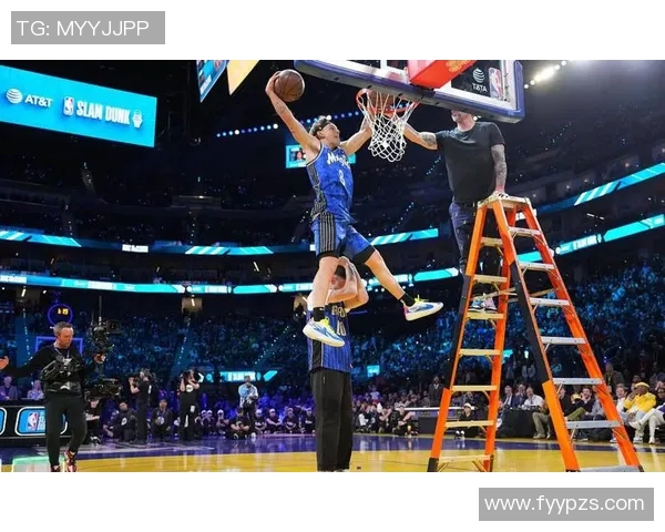 追梦谈扣篮大赛：现在让一些不在NBA的人来扣，这太逆天了