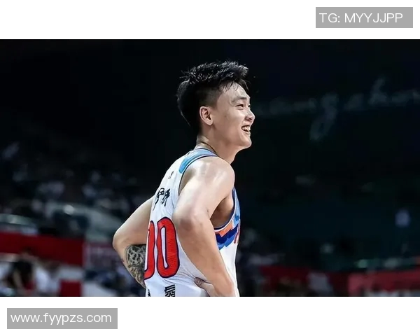 赵睿带伤战旧主新疆，赛前与齐麟拥抱，战术成关键